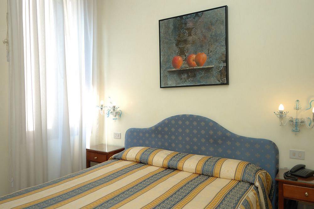 Hotel Hesperia Venedig Exterior foto