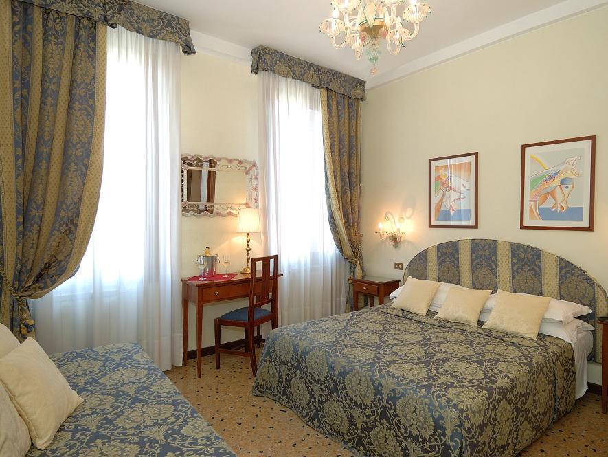 Hotel Hesperia Venedig Exterior foto